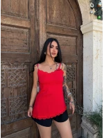 Kırmızı Asimetrik Dantelli Bluz