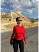 Kırmızı Omuz Tokalı Sandy Crop