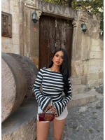 Lacivert Kolları Volanlı Çizgili Crop