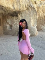 Pembe Sırt Açık Gofre Elbise