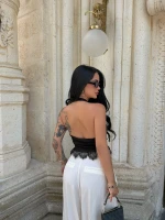 Siyah Boyundan Geçmeli Dantelli Crop