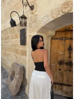 Siyah Düğmeli Boyun Güpürlü Crop