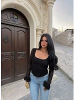 Siyah Kare Yaka Güpürlü Peplum Bluz