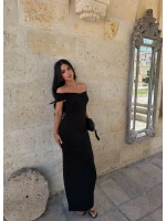 Siyah Kayık Yaka Maxi Elbise