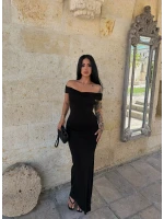 Siyah Kayık Yaka Maxi Elbise