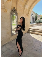 Siyah Kayık Yaka Maxi Elbise