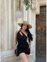 Siyah Omuz Burgulu Elbise