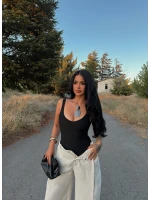 Siyah Sırt Açık V Bodysuit