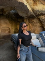 Siyah V Yaka Basic Crop