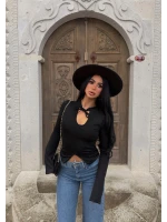 Siyah Yaka Bağcıklı Volanlı Crop