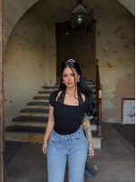 Siyah Yaka Dantelli Halter Bluz