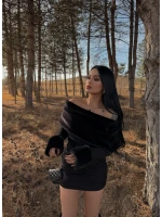 Siyah Yakası Kürklü Madonna Elbise