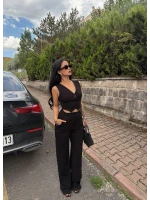 Siyah Yelekli Düğmeli İkili Takım