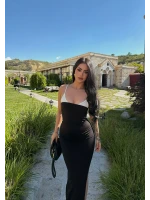 Tek Yırtmaçlı Garni Elbise