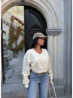 V Yaka Crop Sweat