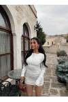 Beyaz Omuz Vatkalı Sırt Dekolte Elbise