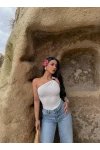 Beyaz Omuz Aksesuarlı Sandy Crop