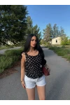 Siyah Omuz Bağcıklı Puantiyeli Bluz
