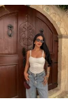 Beyaz Çift Askılı Aksesuarlı Crop