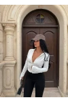 Beyaz Fermuarlı Dik Yaka Crop