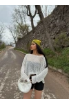 Ekru Kayık Yaka Oversize Triko
