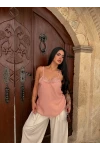 Pembe Dantel Detaylı Krep Bluz