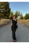 Siyah Asimetrik Yaka Drapeli Elbise