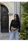 Siyah Parmak Geçmeli Scuba Crop