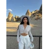 Bej Omuz Vatkalı Tokalı Bluz