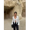Beyaz Aksesuarlı Gofre Bluz