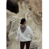 Beyaz Fularlı Logo Sweat