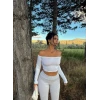 Beyaz Madonna Yaka Compact Crop