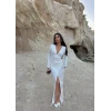 Beyaz V Yaka Yırtmaçlı Elbise