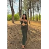 Haki Göğüs Aksesuarlı Maxi Elbise