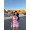 Pembe Eteği Fırfırlı Büzgülü Elbise