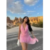 Pembe Yakası Degaje Aksesuarlı Elbise