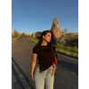 Siyah Eteği Asimetrik Yırtmaçlı Crop