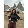 Siyah Güpürlü Dik Yaka Bluz
