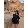 Siyah Kayık Yaka Büzgülü Elbise