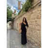 Siyah Tek Omuz Aksesuarlı Elbise