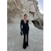 Siyah V Yaka Yırtmaçlı Elbise
