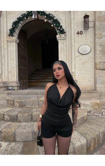 Siyah Boyundan Bağlamalı Degaje Bluz