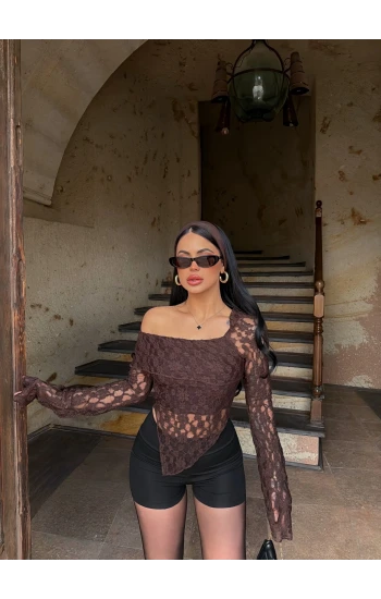 Kahve Güpürlü Omuz Açık Bluz