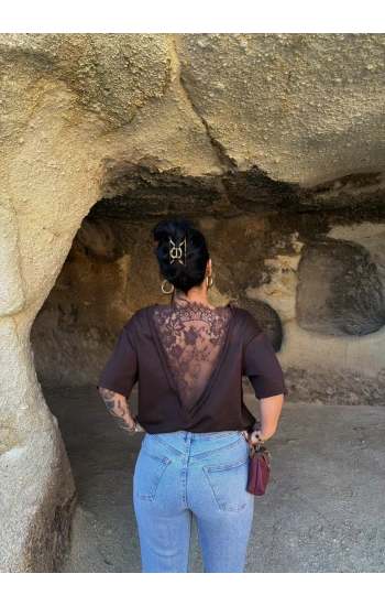 Kahve Sırt Güpürlü Modal Tişört