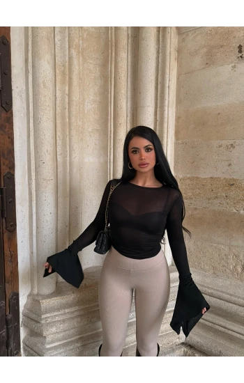 Siyah Kolları Volanlı Transparan Crop