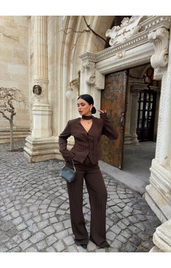 Kahve Çizgili Blazer Üçlü Takım
