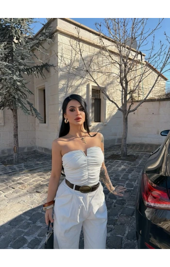 Beyaz Büzgülü Straplez Crop