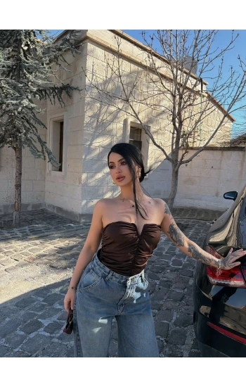 Kahve Büzgülü Straplez Crop