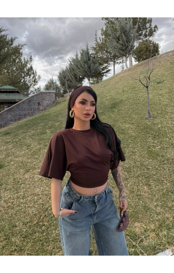 Kahve Minimal Drapeli Tişört