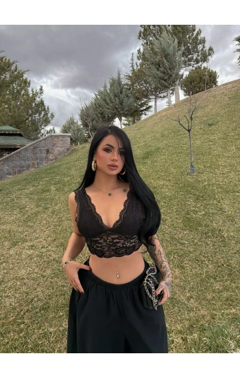 Siyah Güpürlü Bralet